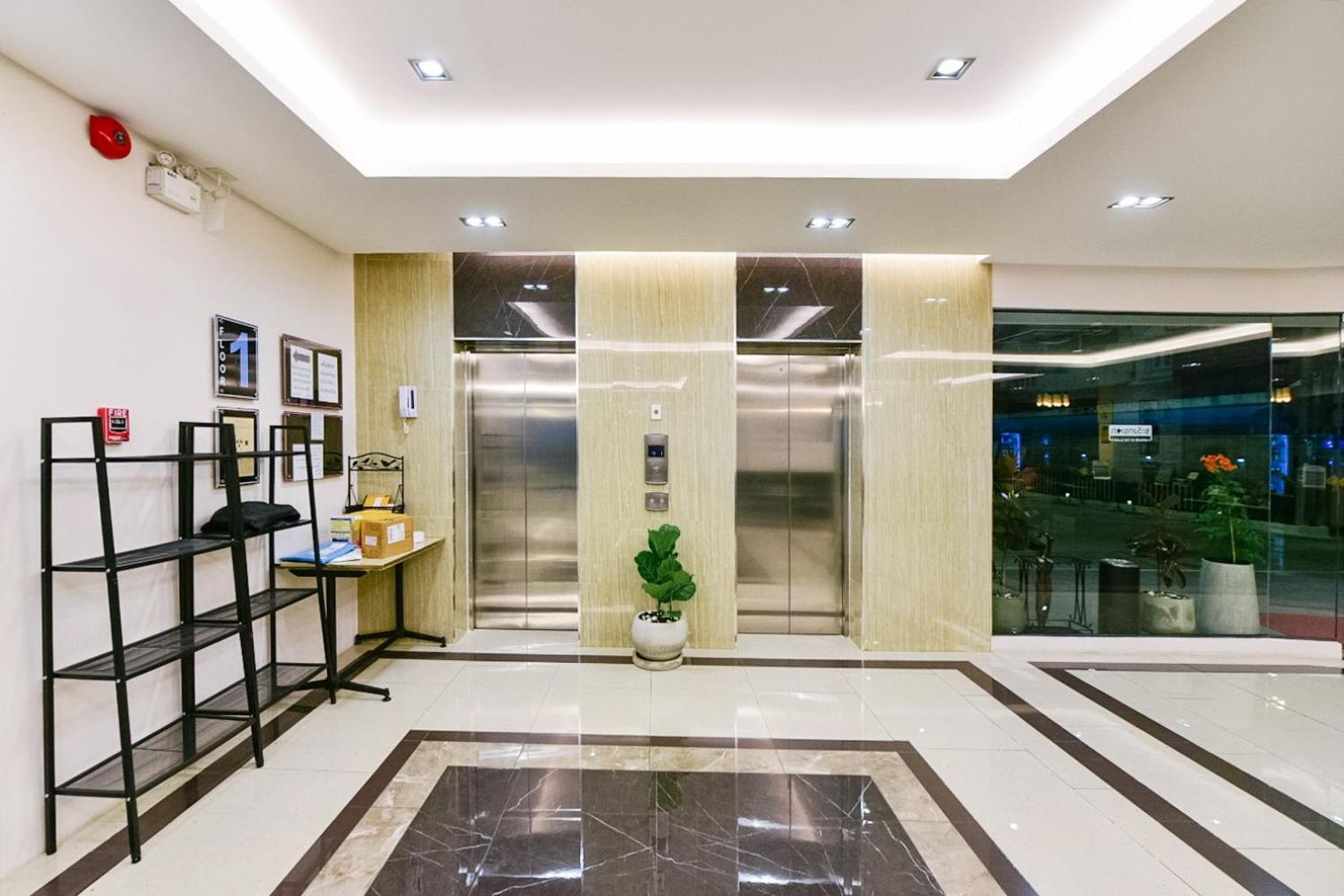 Norn Rimklong Bangkok Hotel Exterior foto